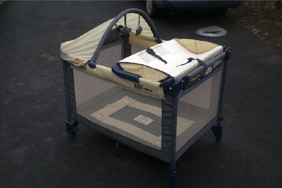 Graco pack and play pack and play
