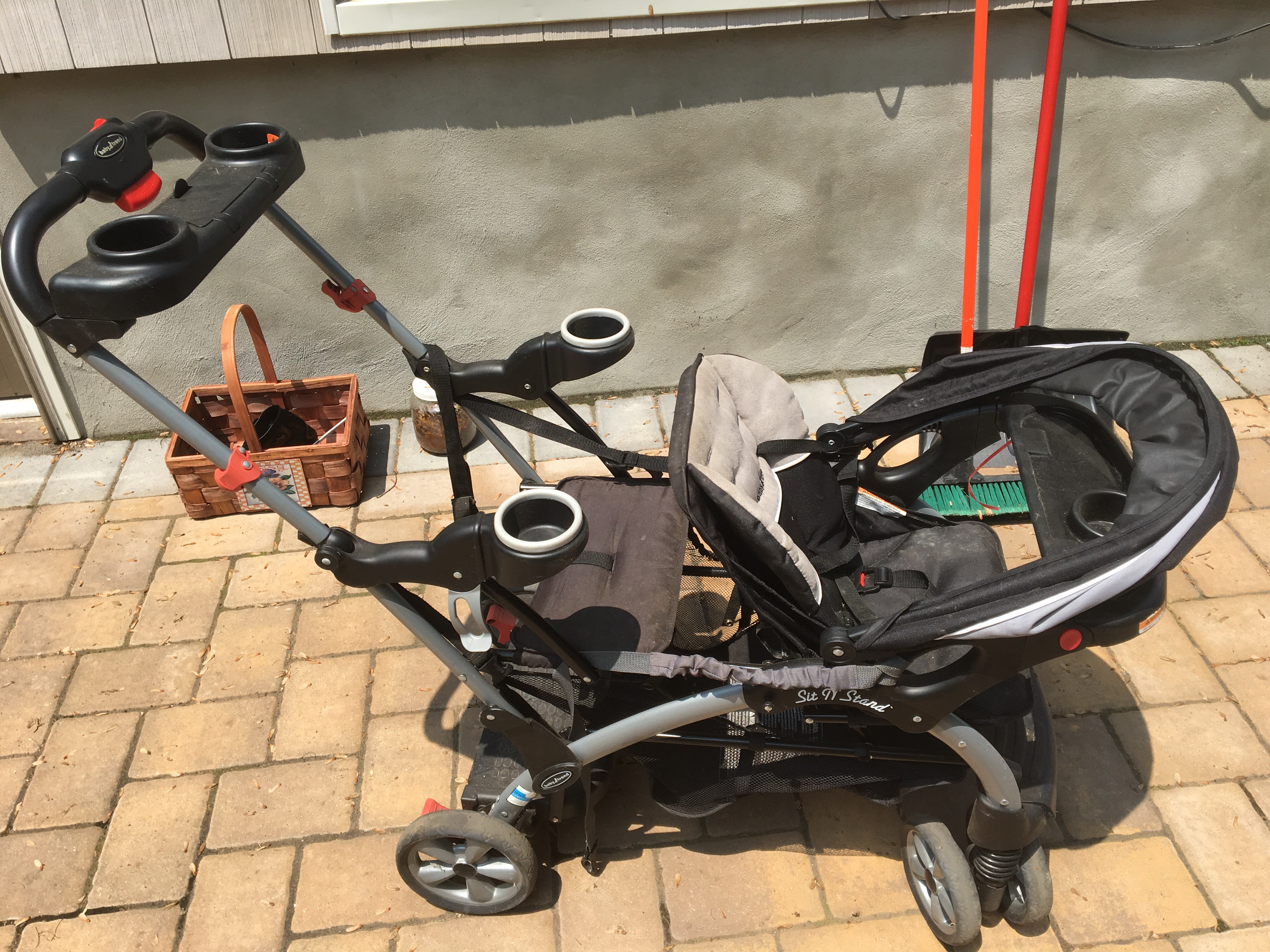 Babytrend Sit-n-Stand Babytrend Sit-n-Stand