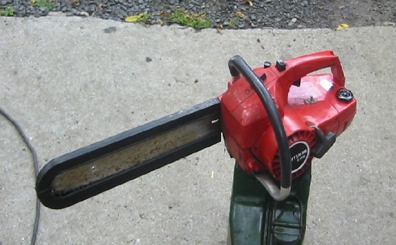 Chainsaw chainsaw