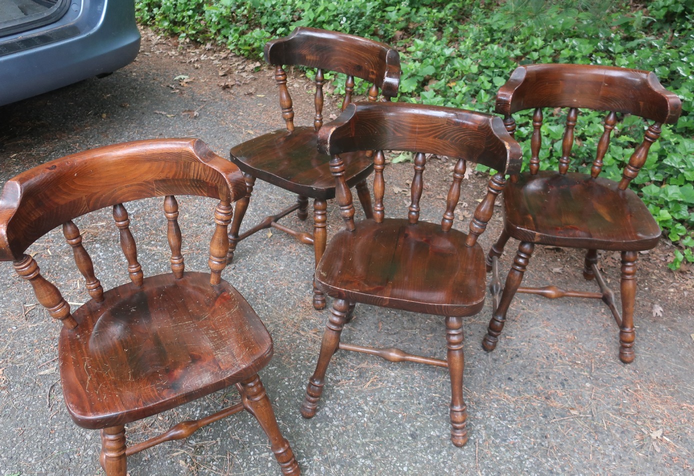 Table and Chairs Table and Chairs