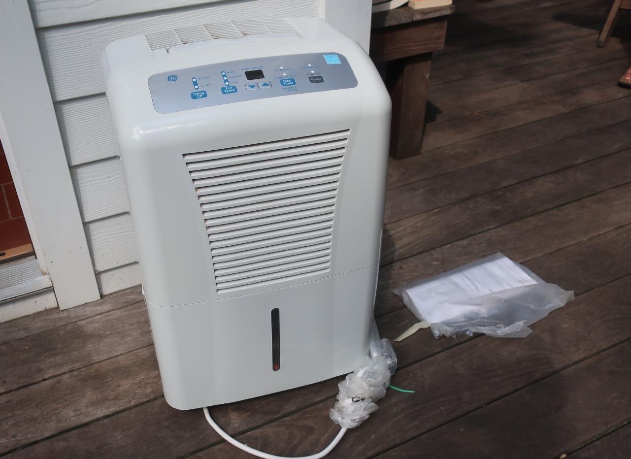 GE Dehumidifier GE Dehumidifier