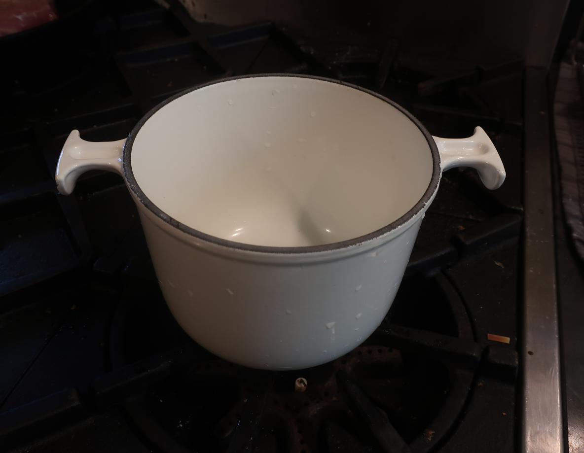 Le Cruest Pot Le Cruest Pot