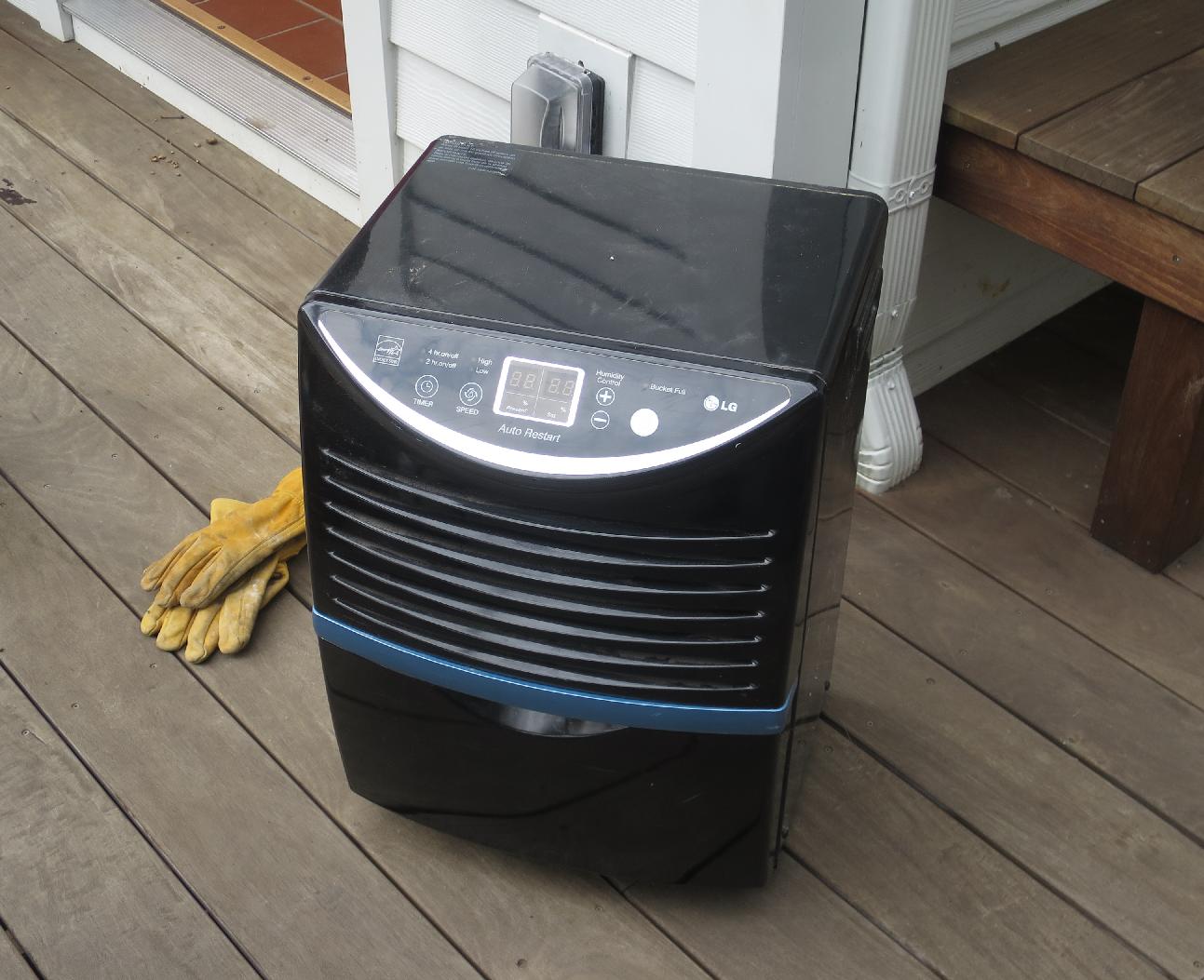 Dehumidifier Dehumidifier
