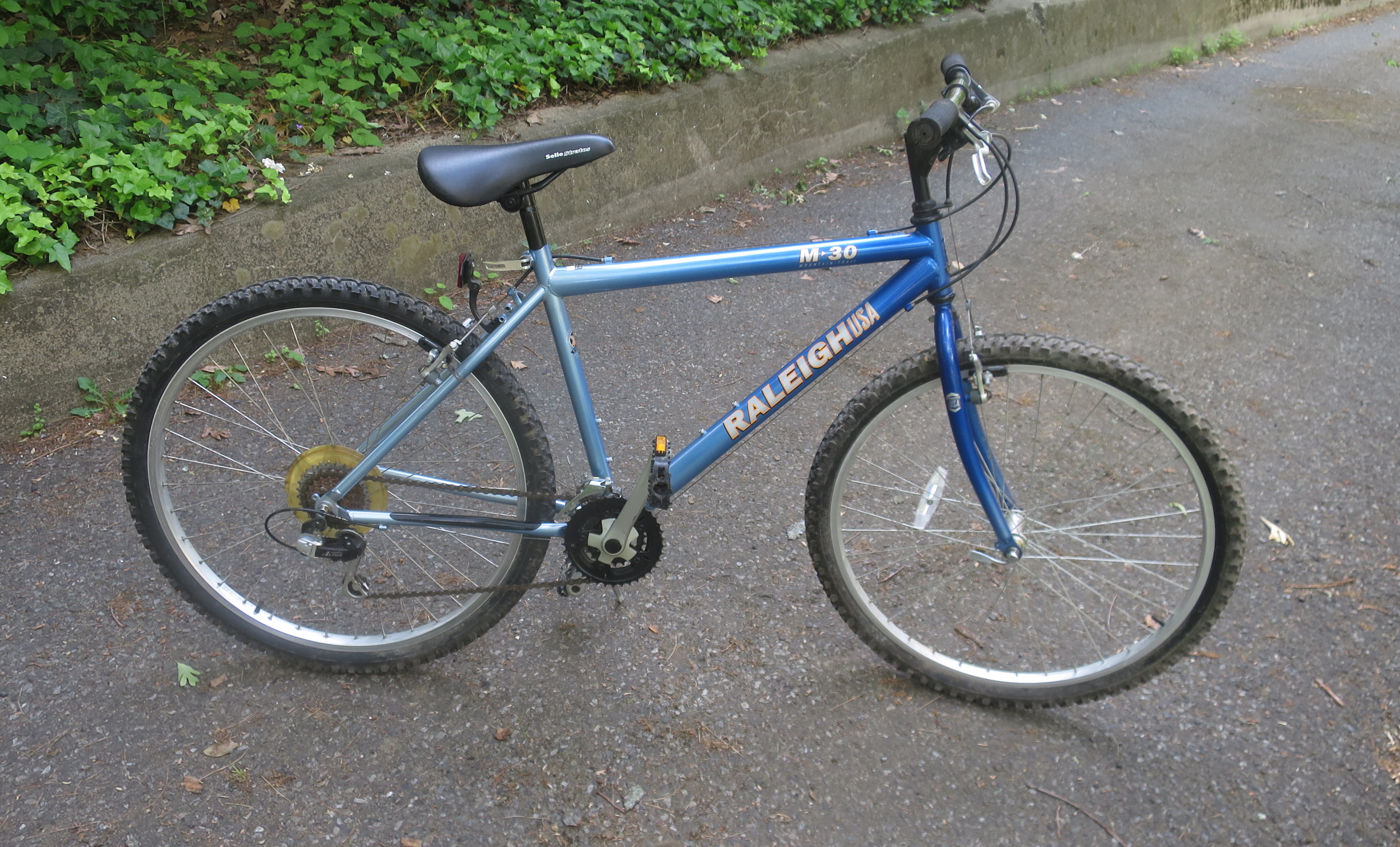 Raleigh M30 Raleigh M30