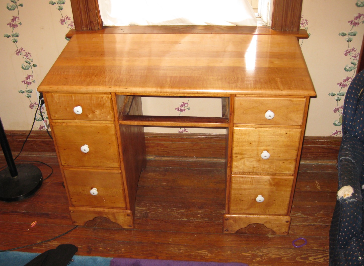 Maple Desk Maple Desk