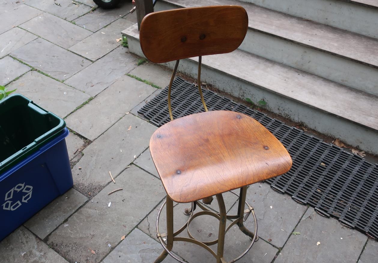 Swivel Stool