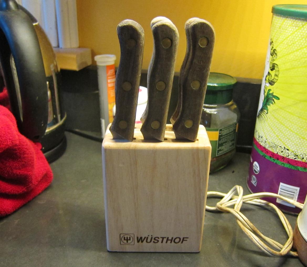 Knife block